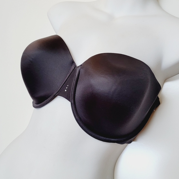 Victoria Secret Biofit Strapless Convertible Bra - Picture 3 of 10